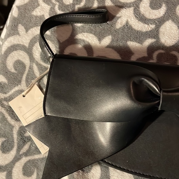 NWT Black Zippered Clutch Wristlet - Picture 3 of 7